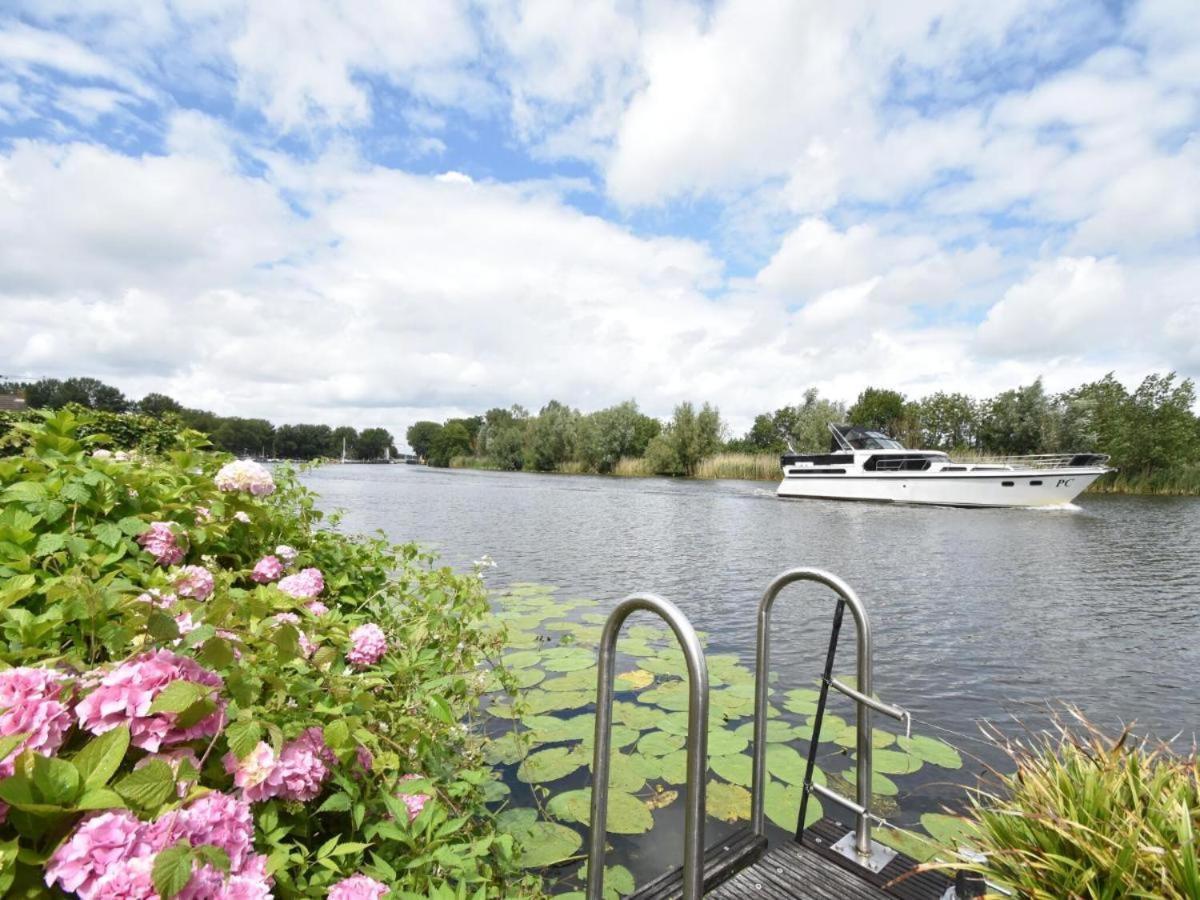 Riverside Holiday Home Near Amsterdam Nigtevecht Екстер'єр фото